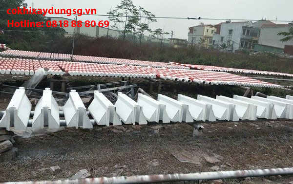 Gia công trụ đảo giao thông theo yêu cầu riêng