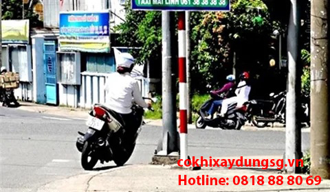 Rẽ không bật đèn tín hiệu bị phạt thế nào?