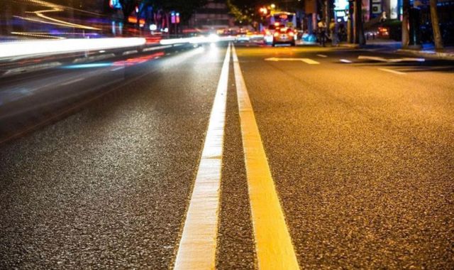 Sơn kẻ vạch nhiệt dẻo phản quang