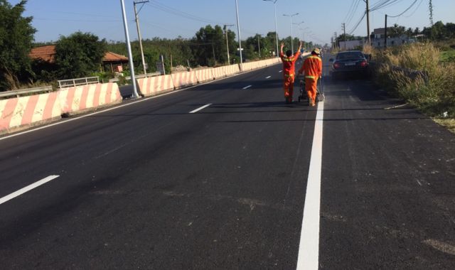 Thực hiện sơn phủ (Sơn hệ lạnh hoặc dẻo nhiệt)
