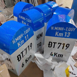 Alternative view of Cột KM + Cột H