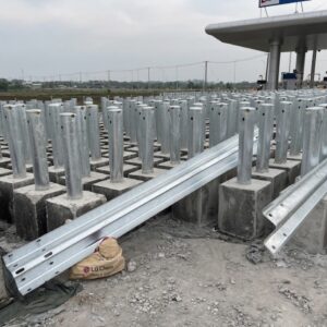 Trụ hộ lan
