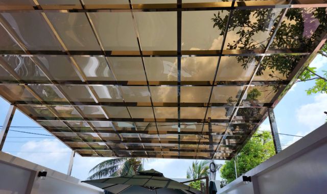 Mái canopy khung thép