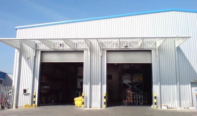 mái canopy khung thép nhà xưởng