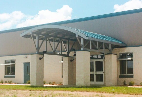 Tổng Quan Về Mái Canopy Nhà Xưởng Trong Công Trình Công Nghiệp